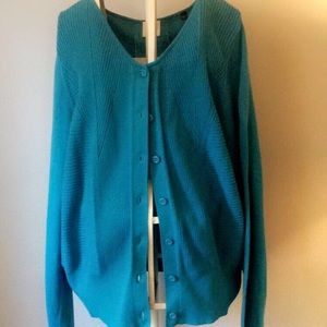 cabi cardigan! HIGH END QUALITY CLOTHING!